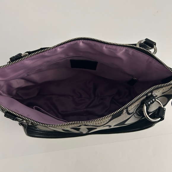 Coach Shoulder Handbag - Picture 7 of 9